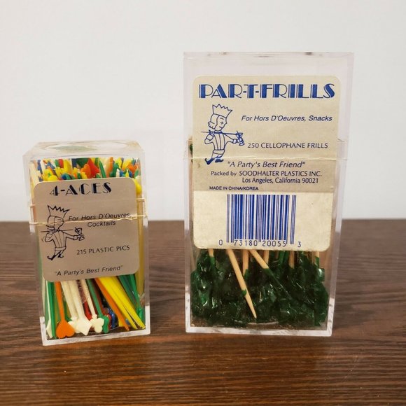 Soodhalter Plastic Vintage Lot 4 Aces Card Suits Picks Par-T-Frills Toothpicks - Picture 1 of 7